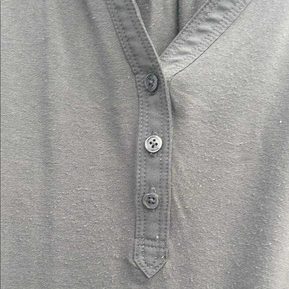 Women's Gray Button-Up Top - Picture 2 of 6